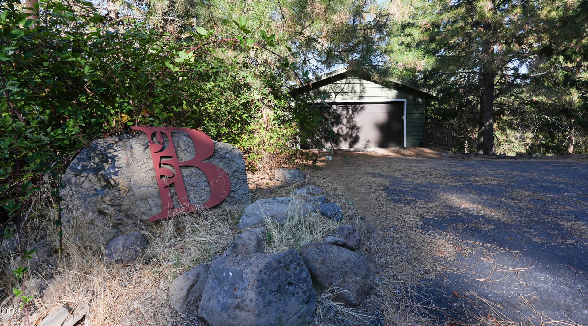 Front. Photo 1 of 1, 951 Ponderosa Drive, Klamath Falls, OR 97601