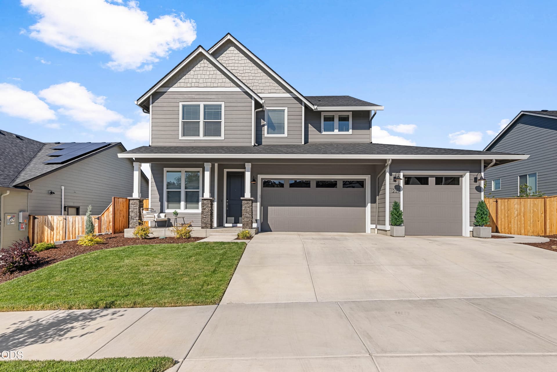 EP1A9723. Photo 1 of 43, 1237 Stonegate Drive, Eagle Point, OR 97524