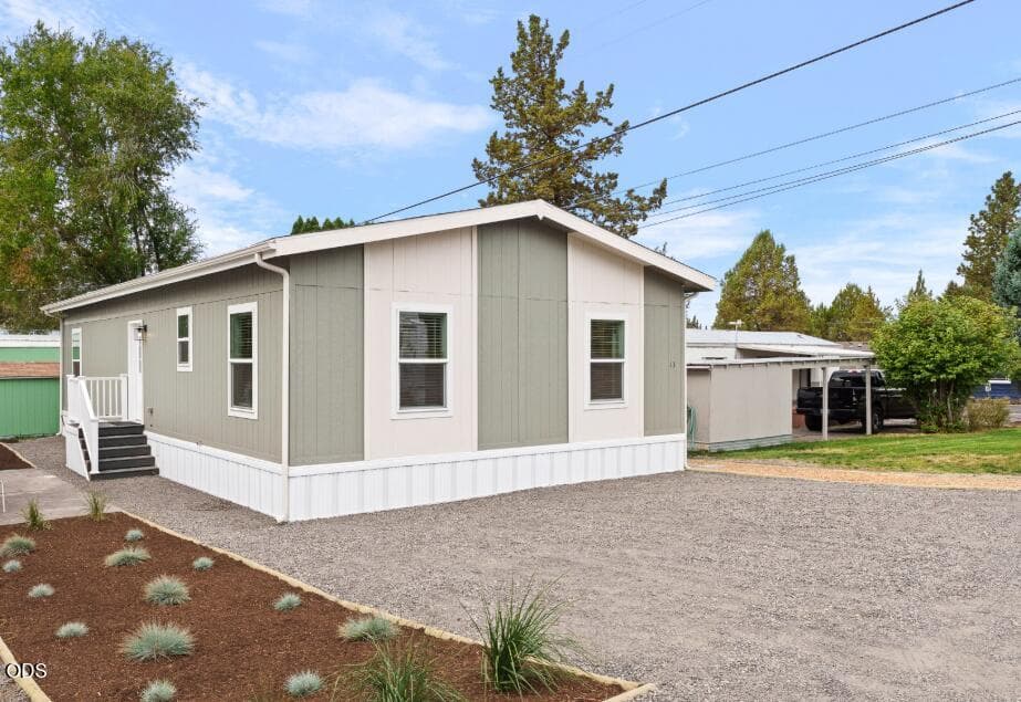 Welcome Home!. Photo 1 of 35, 5063 S Highway 97 Unit 13, Redmond, OR 97756