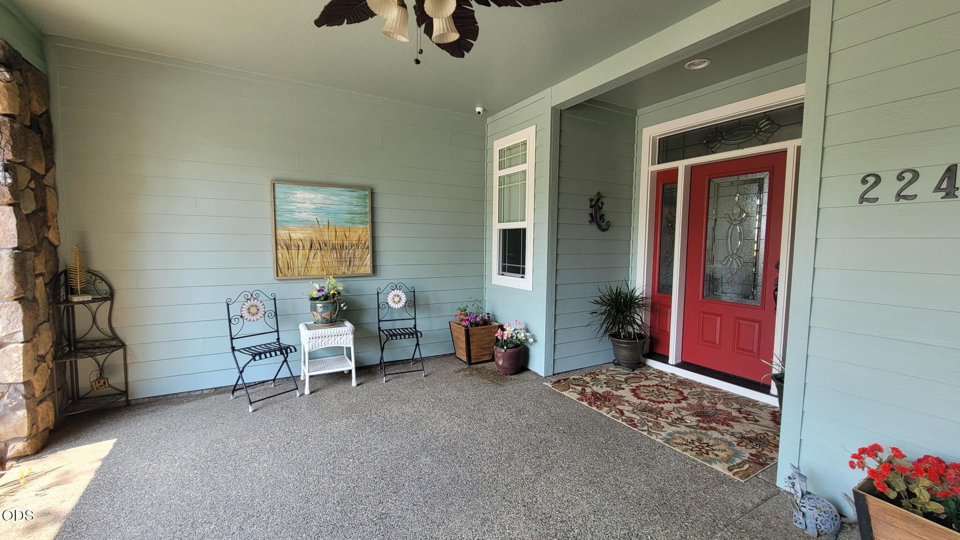 Front porch. Photo 2 of 3, 224 Landau Lane, Grants Pass, OR 97527