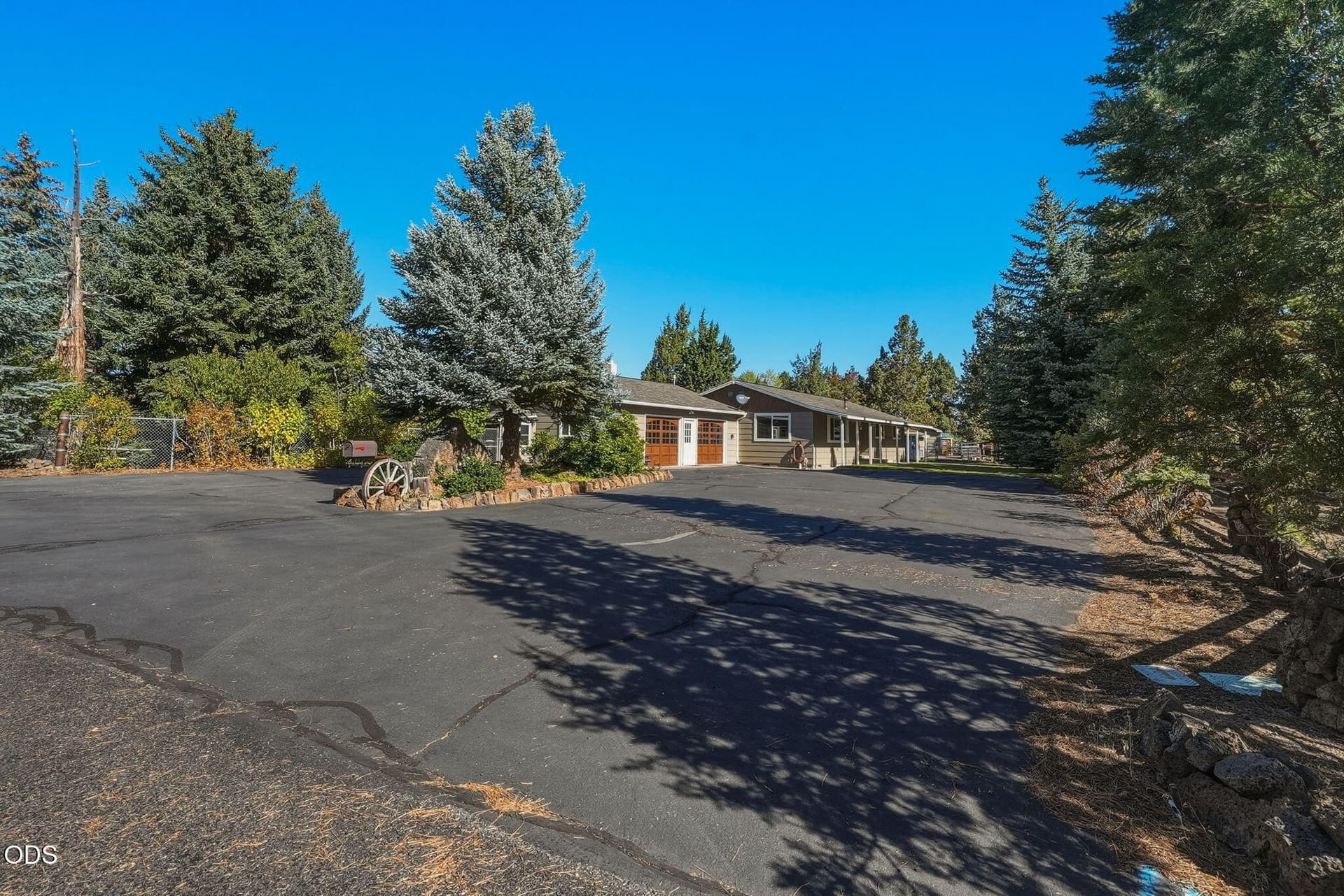 1-web-or-mls-Riley-Visuals-1. Photo 2 of 59, 20594 Jefferson Court, Bend, OR 97703