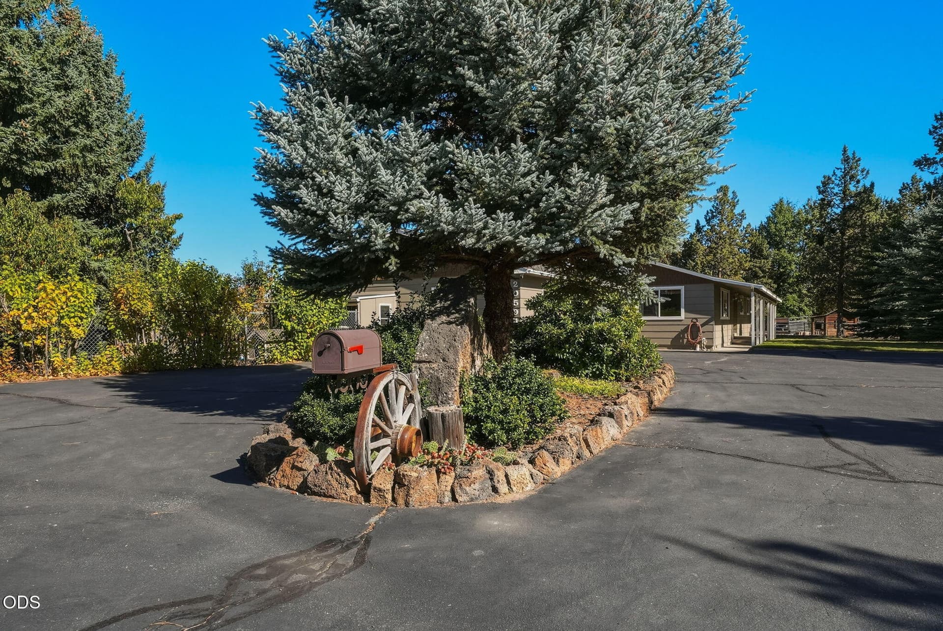 4-web-or-mls-Riley-Visuals-4. Photo 4 of 59, 20594 Jefferson Court, Bend, OR 97703