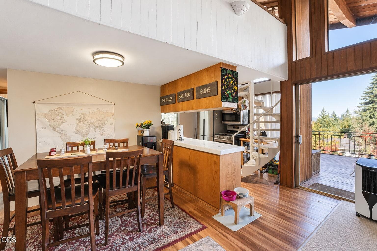 Dining. Photo 5 of 27, 2020 Ridge Way, Medford, OR 97504