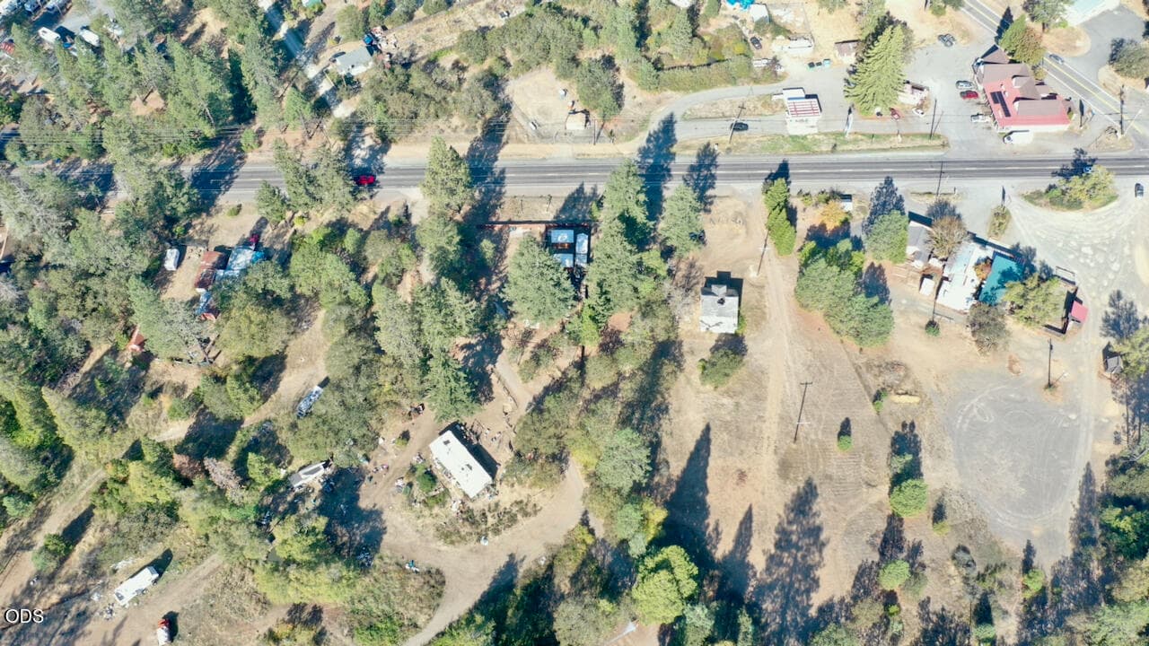 4719C49DA9E794EE34E3FB75C31FA53D. Photo 2 of 10, 33105 Redwood Highway, Cave Junction, OR 97523
