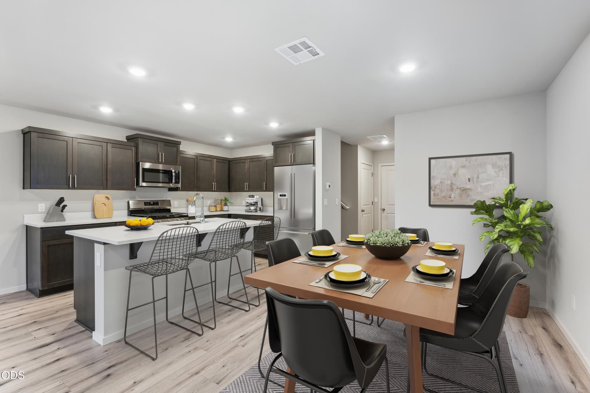 POR_Fairview_Pic_Whitney_Dining_F1. Photo 5 of 12, 61532 Parrell Rd Unit 9, Bend, OR 97702