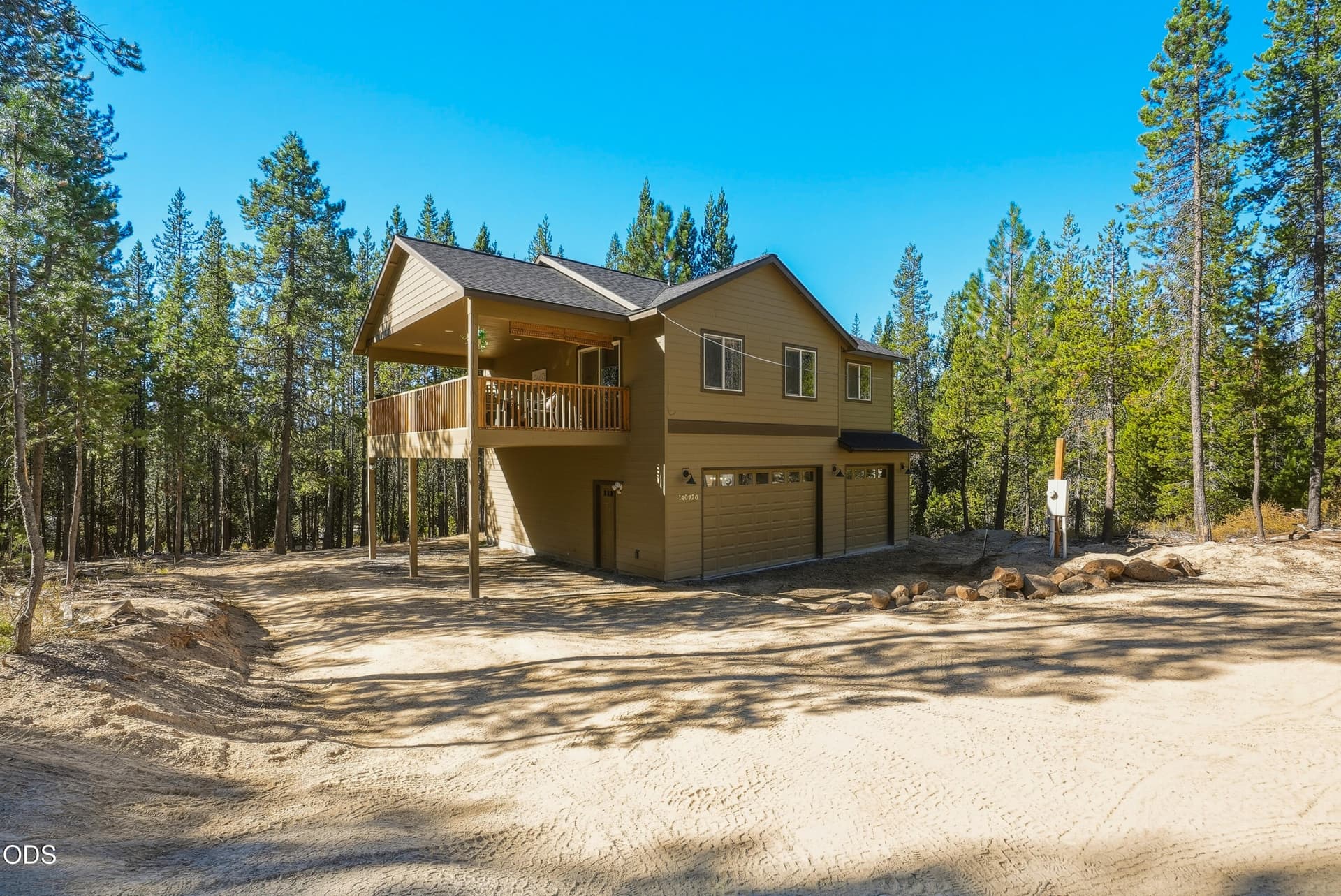 2-print-Riley-Visuals-2. Photo 4 of 32, 140720 Crescent Moon Drive, Crescent Lake, OR 97733