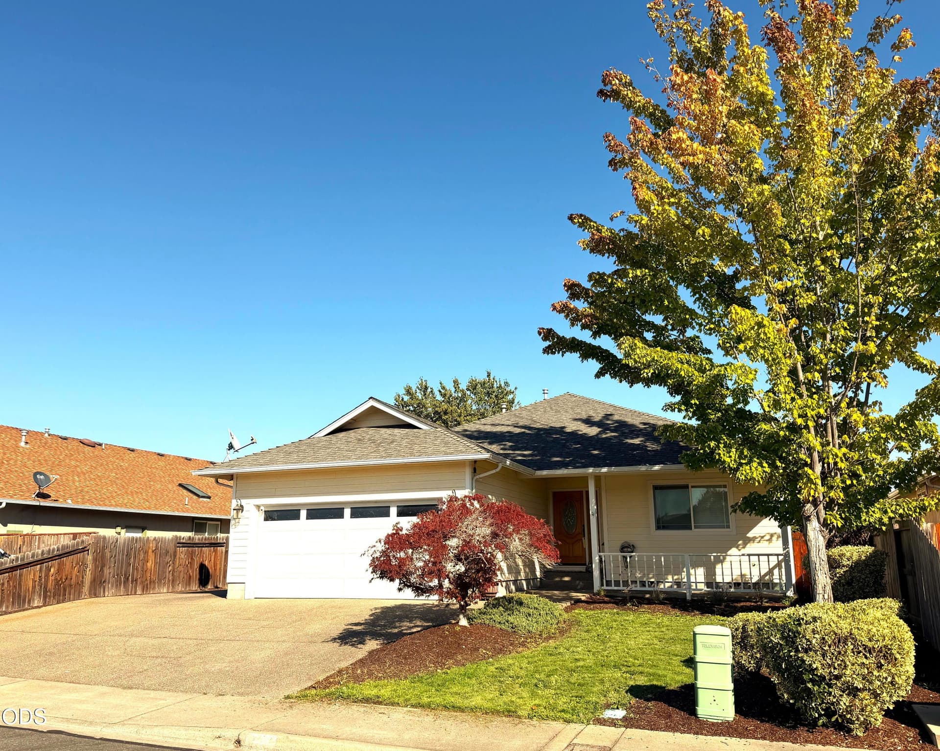 1. Photo 1 of 22, 527 SW Wagner Meadows Drive, Grants Pass, OR 97526
