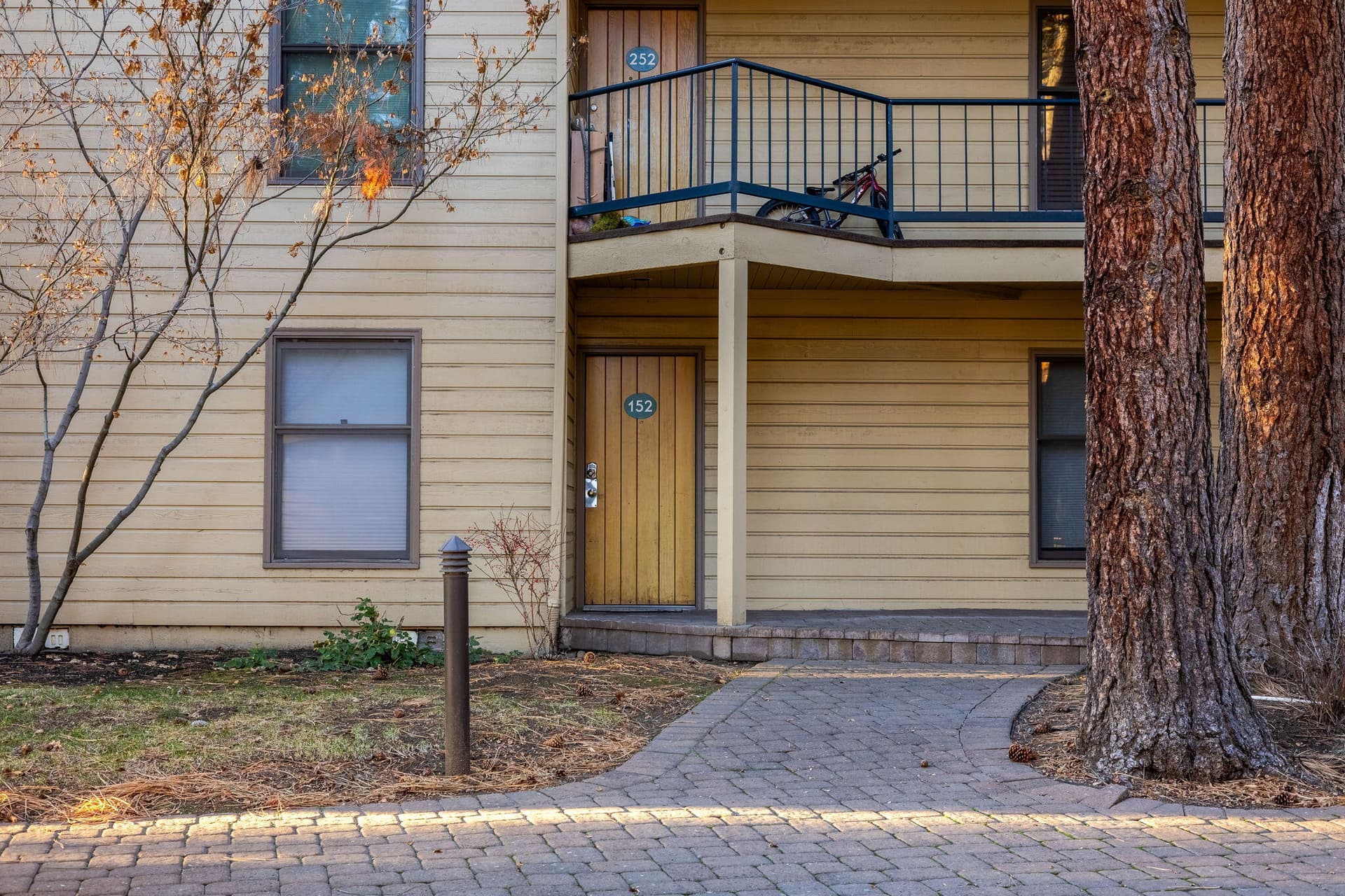 4-web-or-mls-04. Photo 3 of 29, 19717 SW Mount Bachelor Drive Unit UNIT 152, Bend, OR 97702