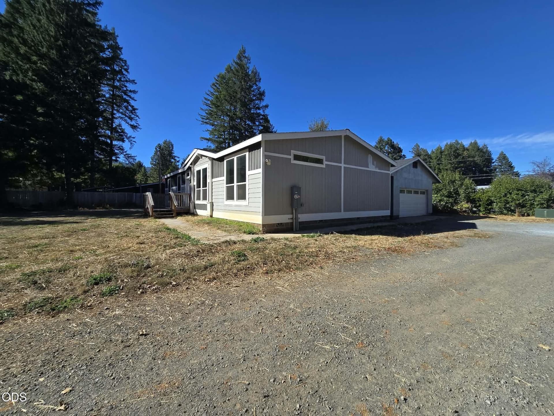 535-1. Photo 5 of 25, 535 W River Street, Cave Junction, OR 97523