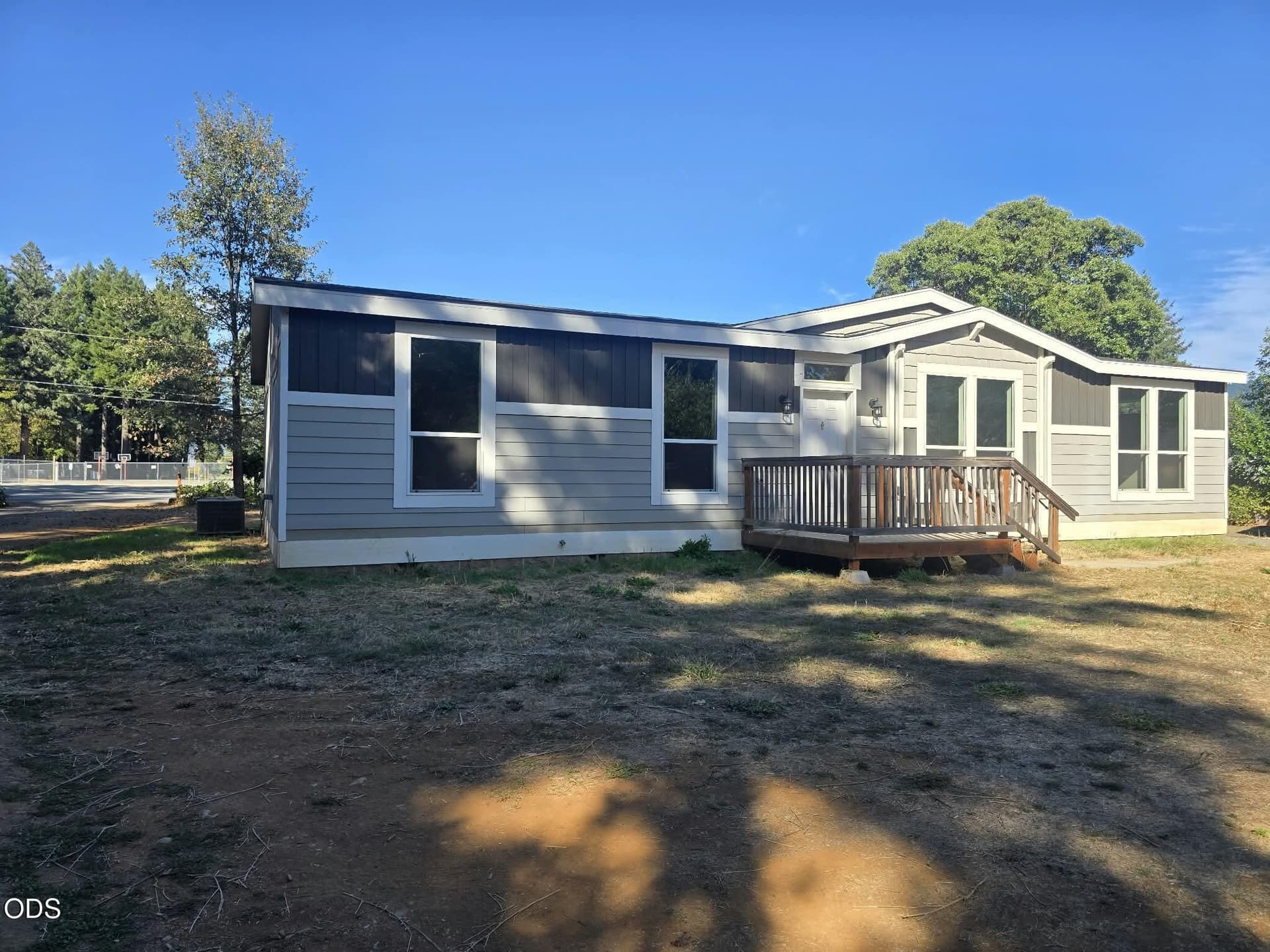 535-4. Photo 1 of 25, 535 W River Street, Cave Junction, OR 97523