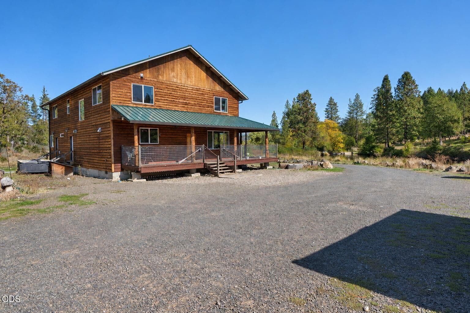 3 Side. Photo 3 of 78, 9500 Butte Falls Highway, Eagle Point, OR 97524