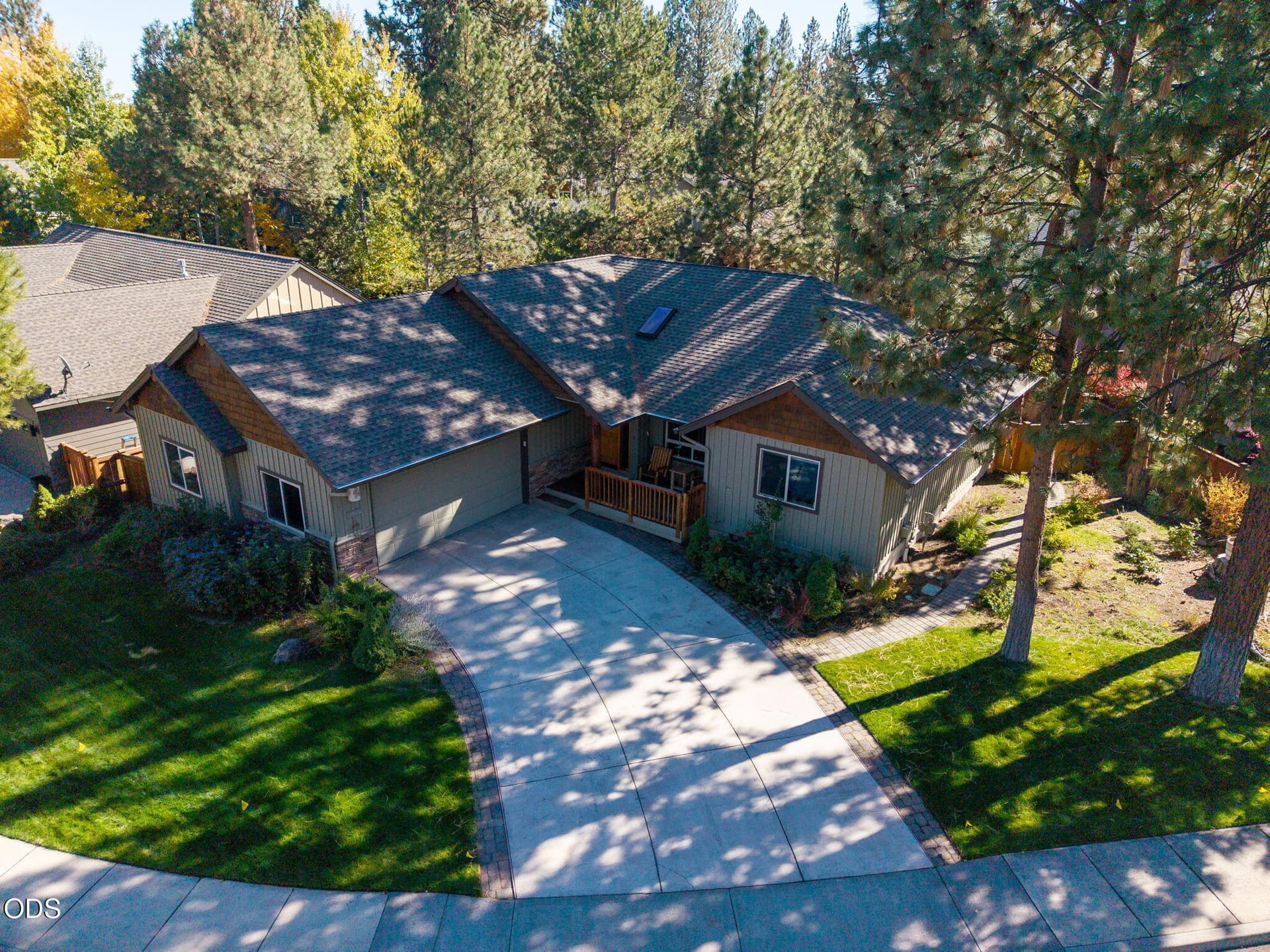 20118-Crystal-Mountain-Lane-Bend-OR-9770. Photo 2 of 38, 20118 Crystal Mountain Lane, Bend, OR 97702