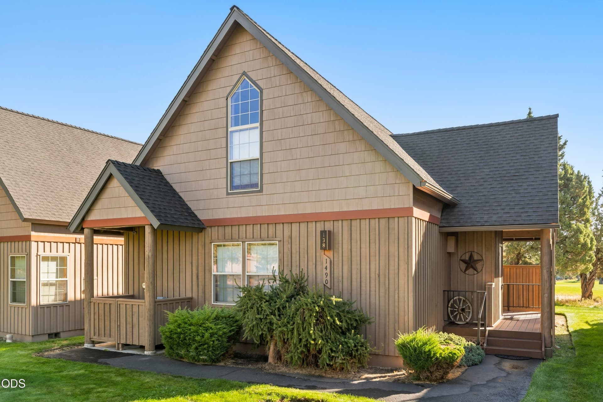14-Exterior. Photo 2 of 74, 1490 Red Wing Loop, Redmond, OR 97756