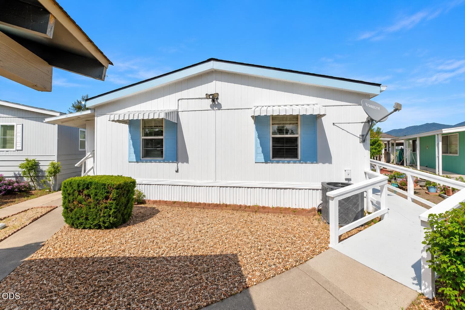 3. Photo 3 of 29, 114 Briarwood Way, Grants Pass, OR 97526