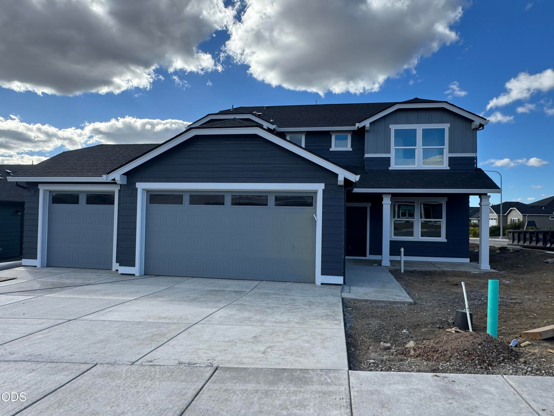 Stoneridge 3-car. Photo 1 of 22, 3725 Luchu Street Unit 107, Medford, OR 97504