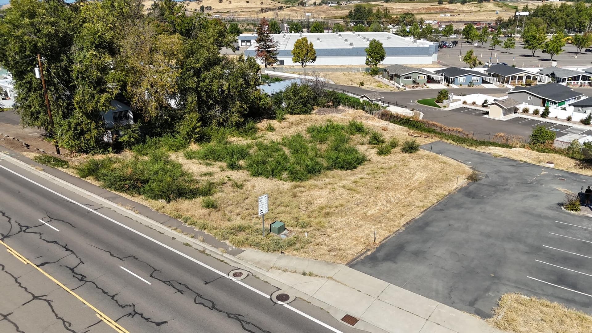 image7. Photo 3 of 8, 311 S Pacific Highway, Talent, OR 97540