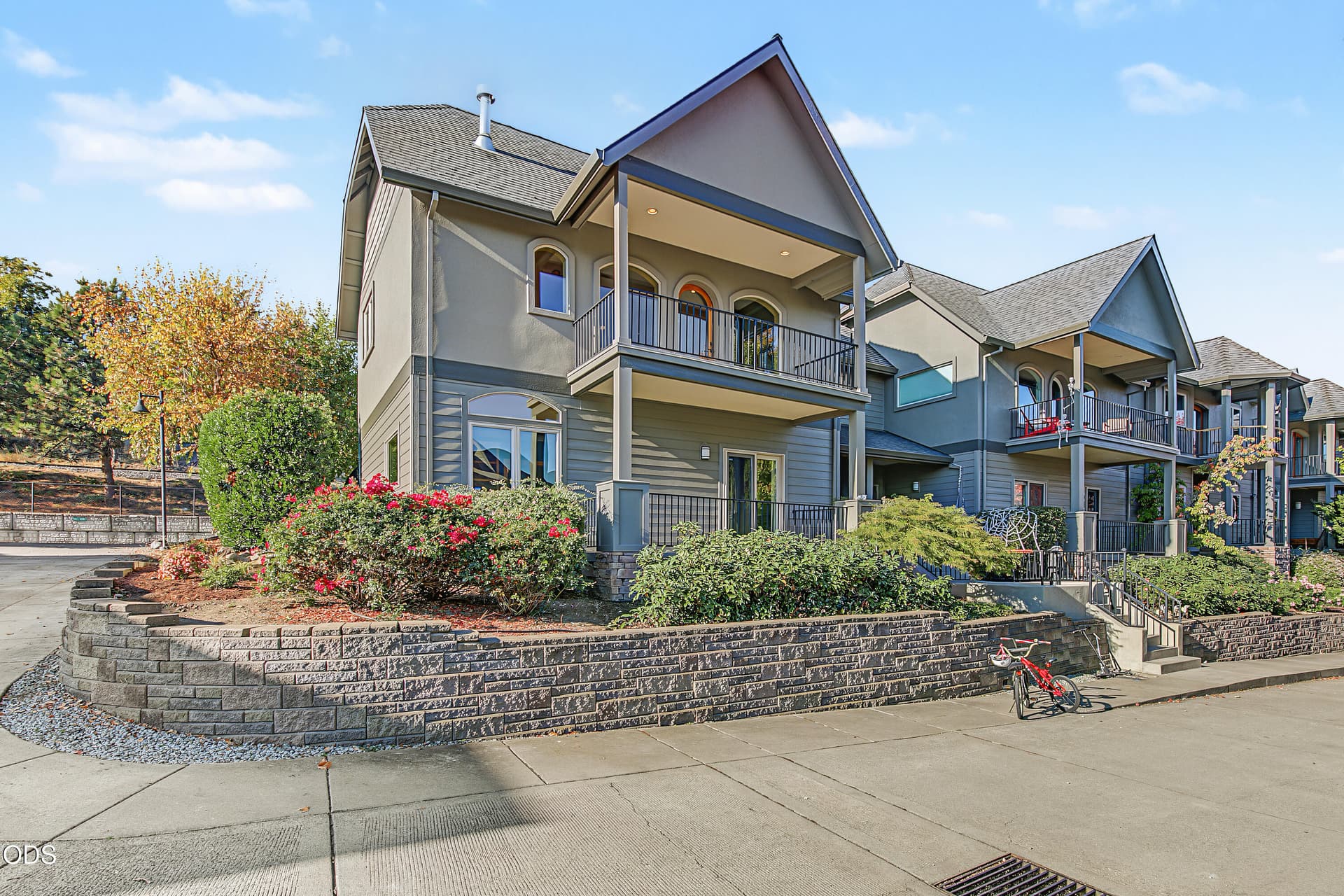 524 W Nevada Street, Ashland, OR 97520. Photo 3 of 43, 524 W Nevada Street, Ashland, OR 97520