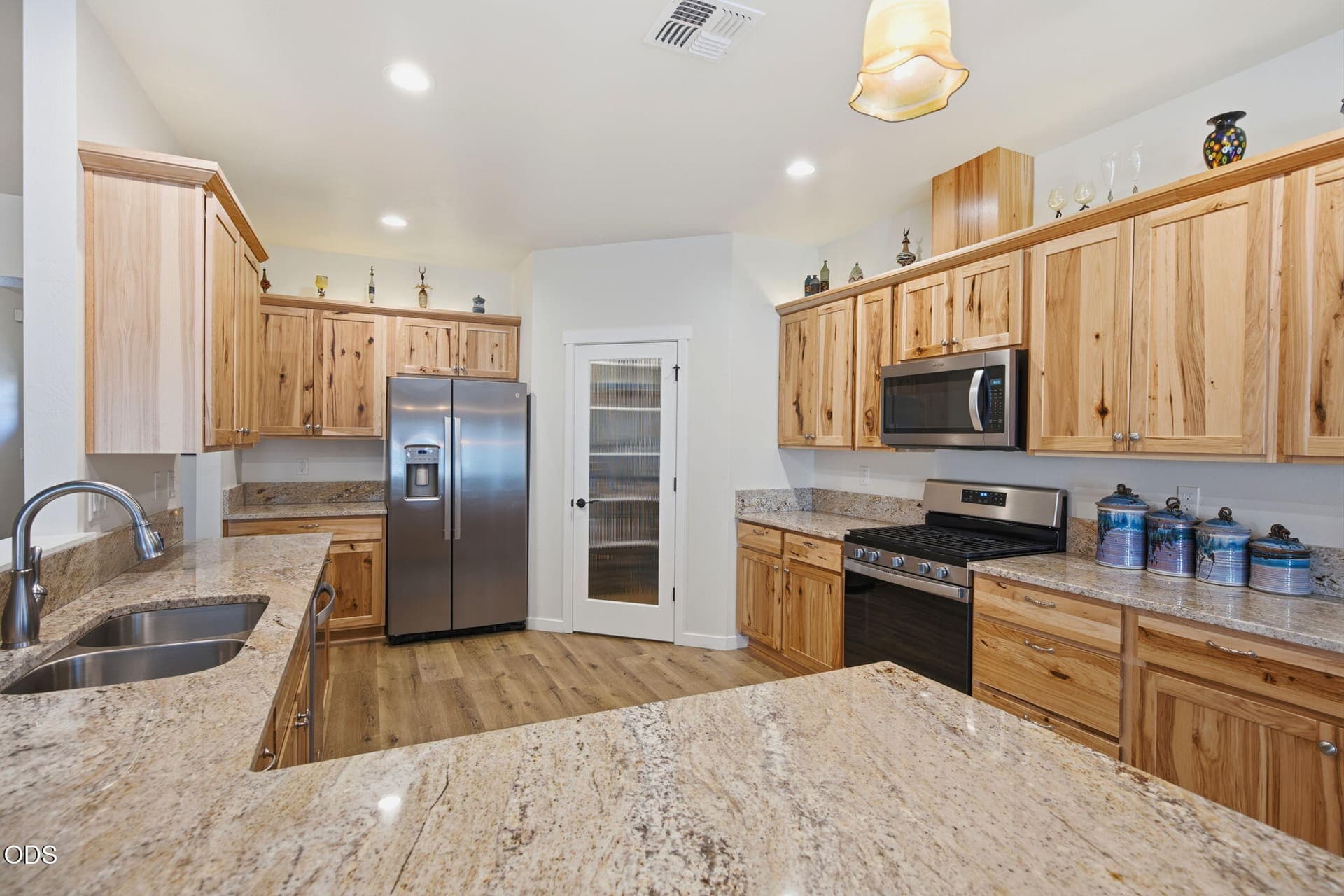 17-web-or-mls-2311-se-coriander-way. Photo 3 of 47, 2311 SE Coriander Way, Grants Pass, OR 97527