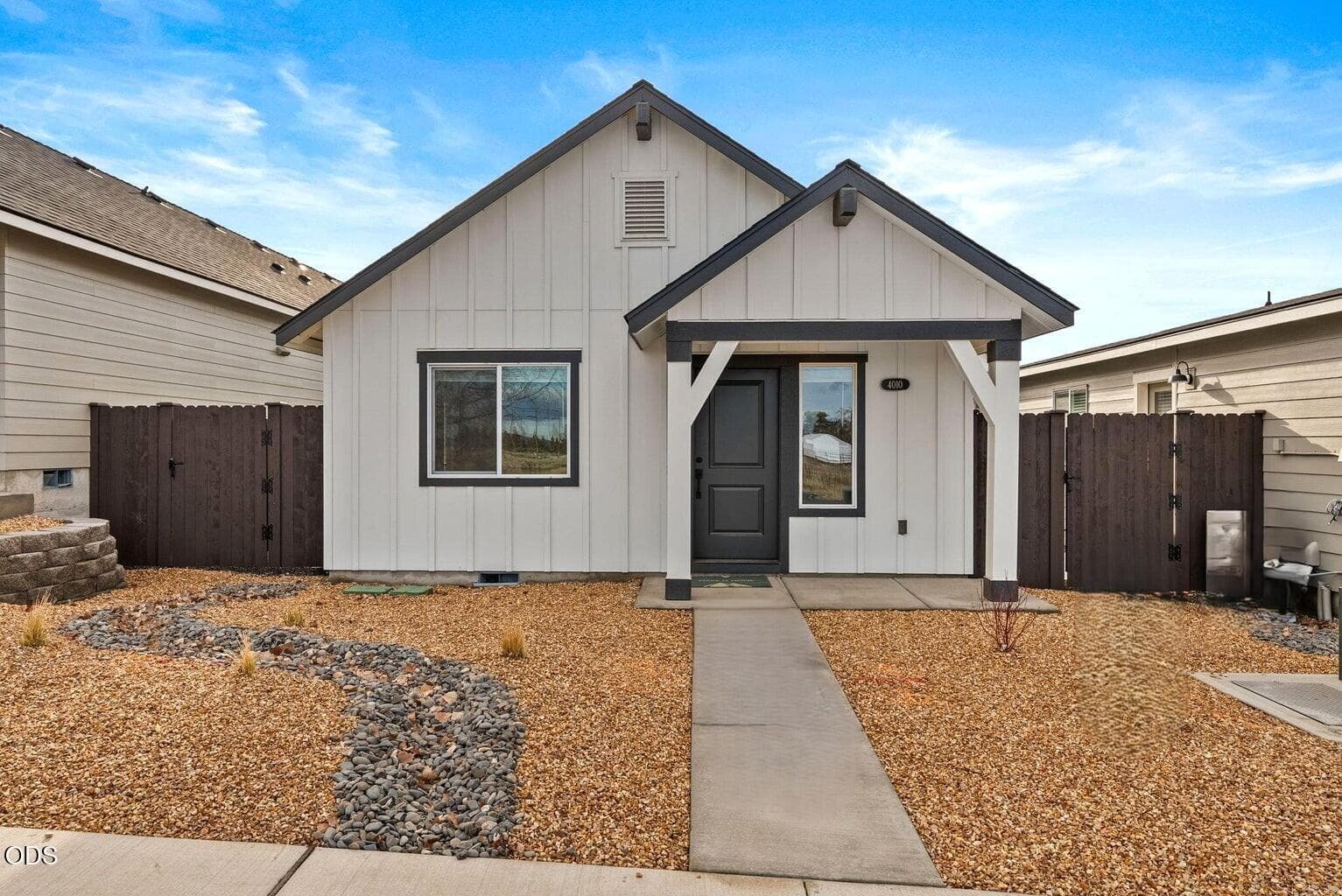 Move In Ready. Photo 1 of 18, 3984 SW Obsidian Place Unit 139, Redmond, OR 97756