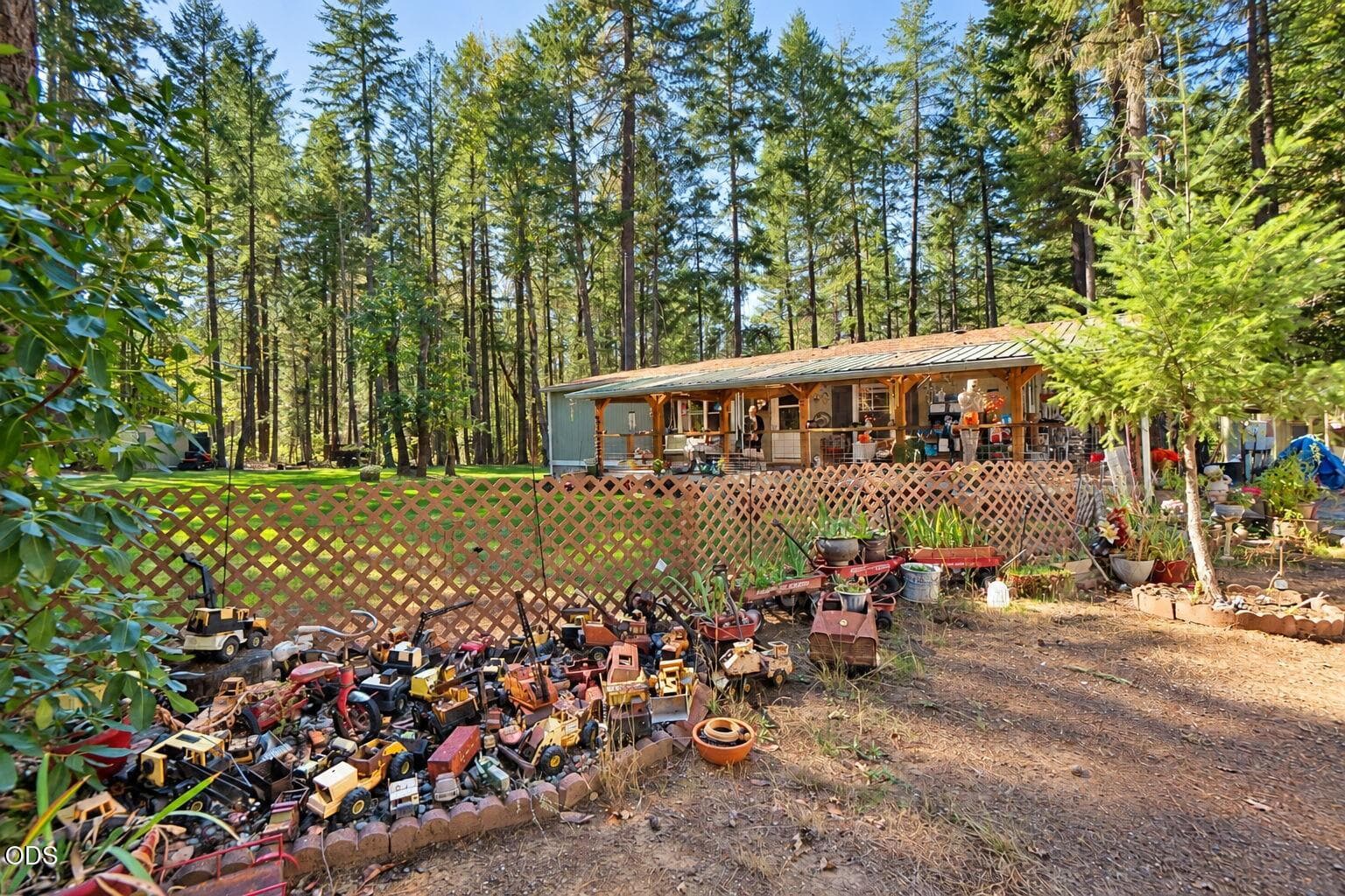 12-web-or-mls-4713C292-4485-43A3-9A2A-1B. Photo 2 of 24, 127 Wildpark Lane, Selma, OR 97538
