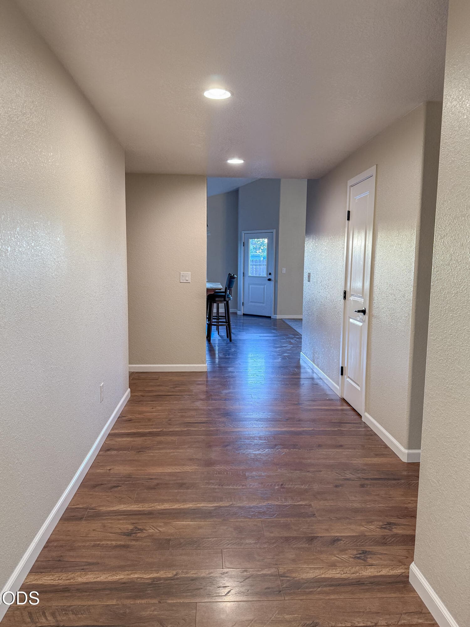 Entryway. Photo 3 of 27, 8373 Kyra Lane, White City, OR 97503