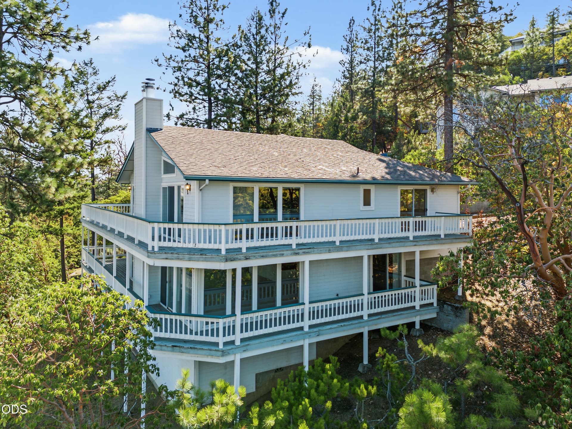 472 Waterline Road, Ashland, OR 97520. Photo 1 of 34, 472 Waterline Road, Ashland, OR 97520