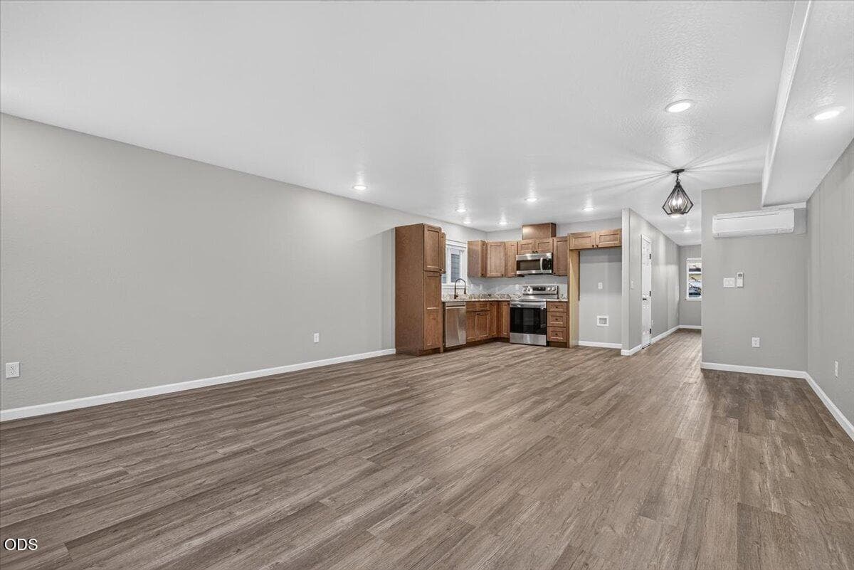08-8. Photo 5 of 28, 7858 Phaedra Lane, White City, OR 97503