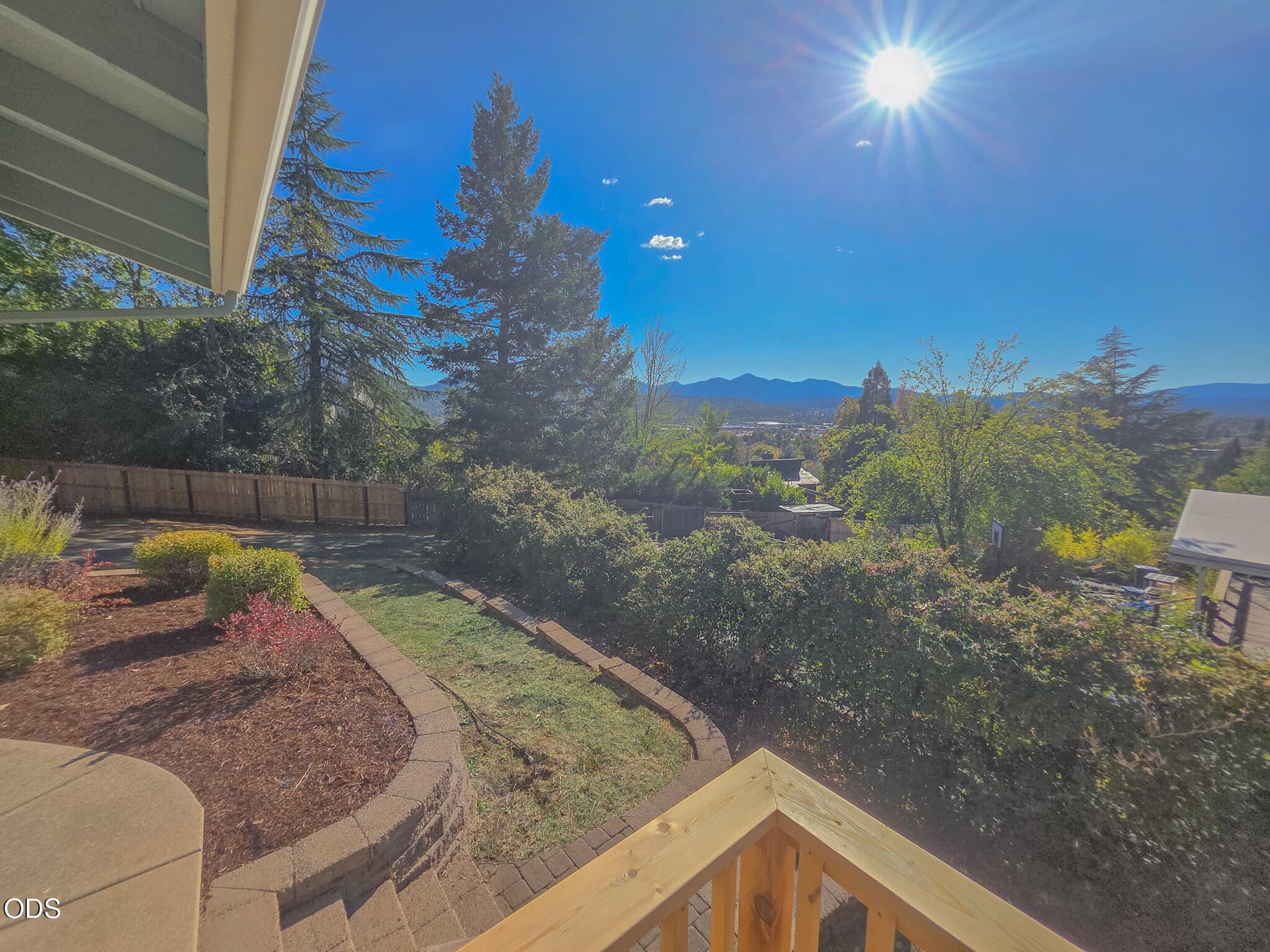 20261012_152818. Photo 4 of 38, 1111 NE Beacon Drive, Grants Pass, OR 97526