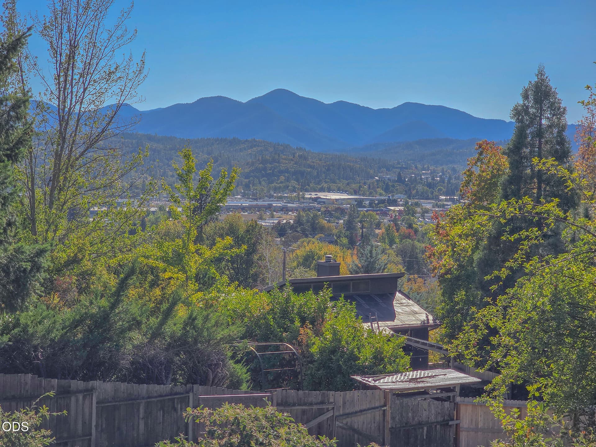 20261012_152825. Photo 5 of 38, 1111 NE Beacon Drive, Grants Pass, OR 97526