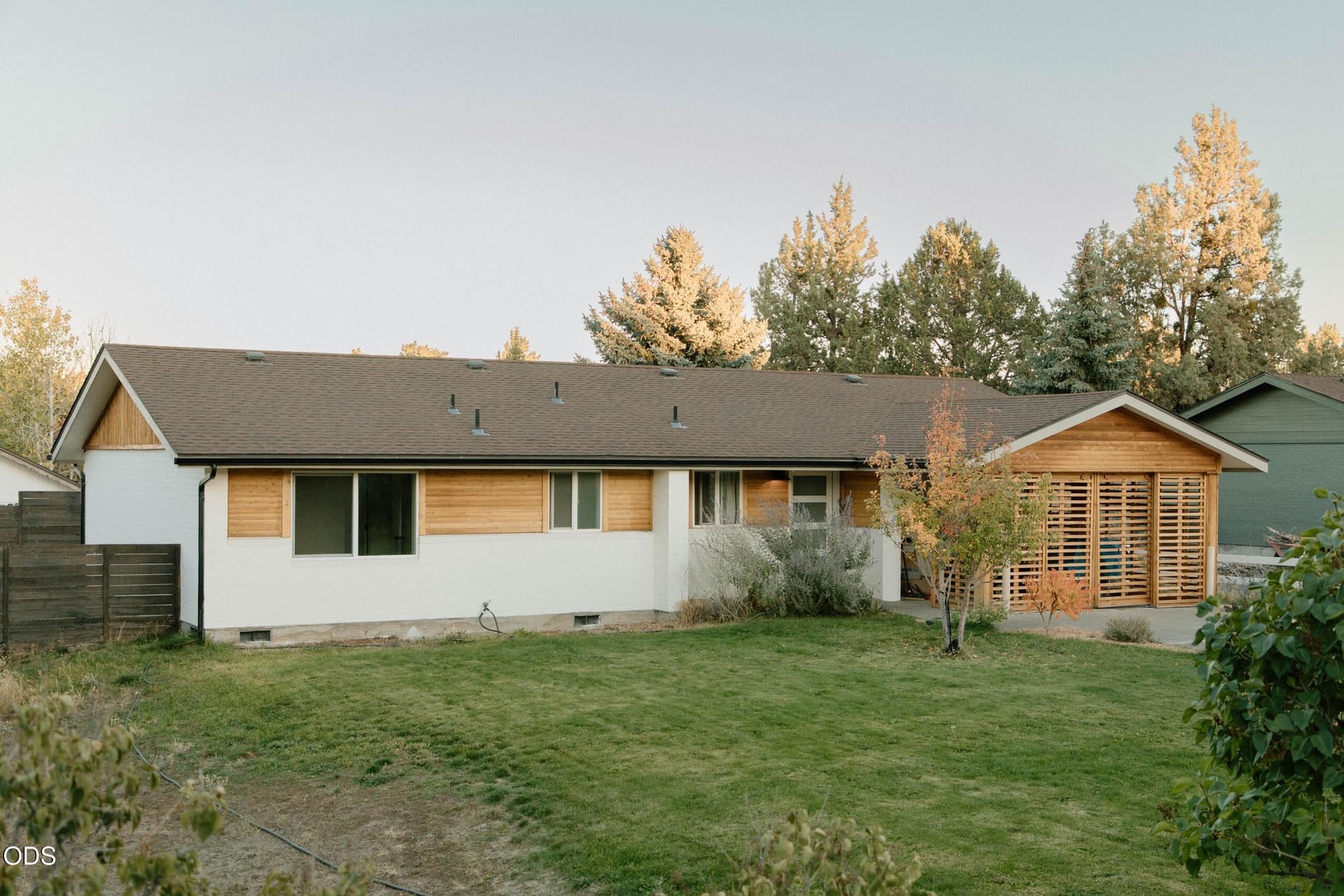 01_1D6A9036. Photo 2 of 18, 1882 NE Diablo Way, Bend, OR 97701