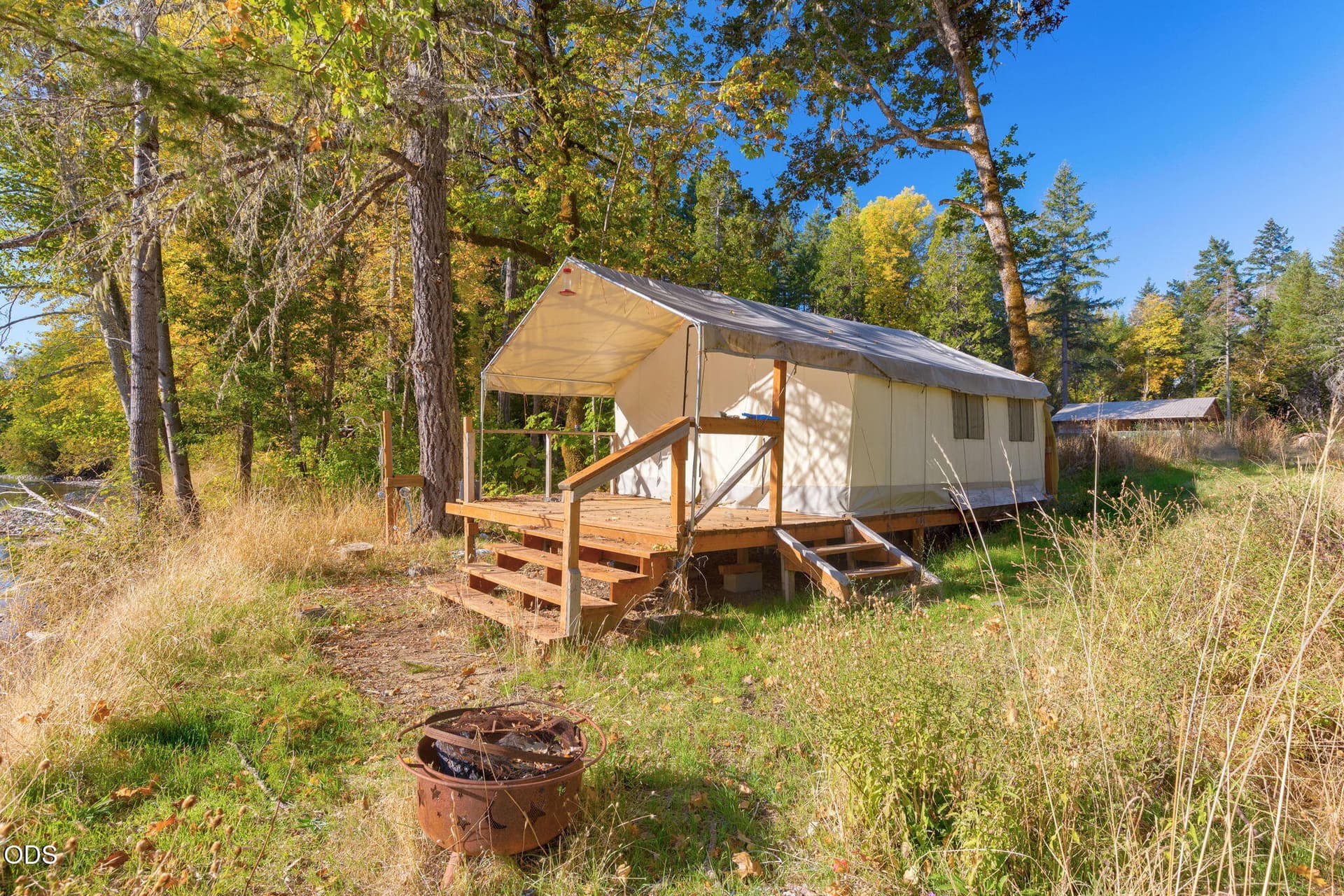 23-web-or-mls-9439-holland-loop-rd. Photo 2 of 47, 9439 Holland Loop Road, Cave Junction, OR 97523