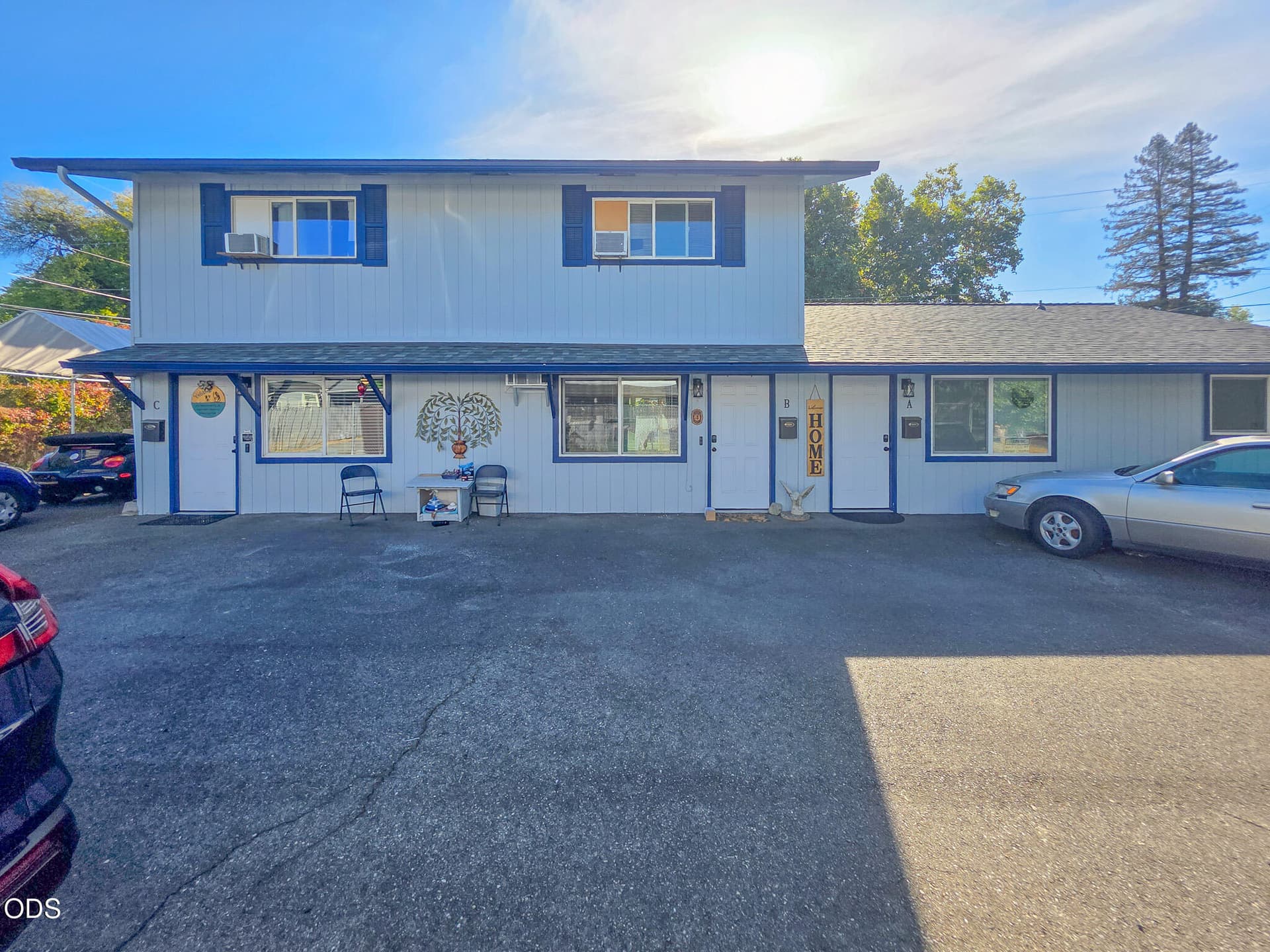 20260929_101814. Photo 3 of 19, 522 SE L Street, Grants Pass, OR 97526