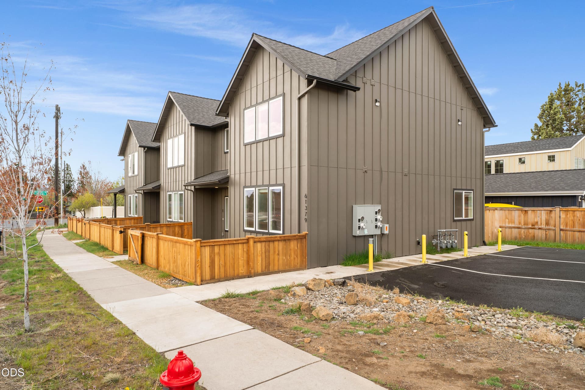 05-Exterior. Photo 4 of 37, 61379 Brosterhous Road, Bend, OR 97702