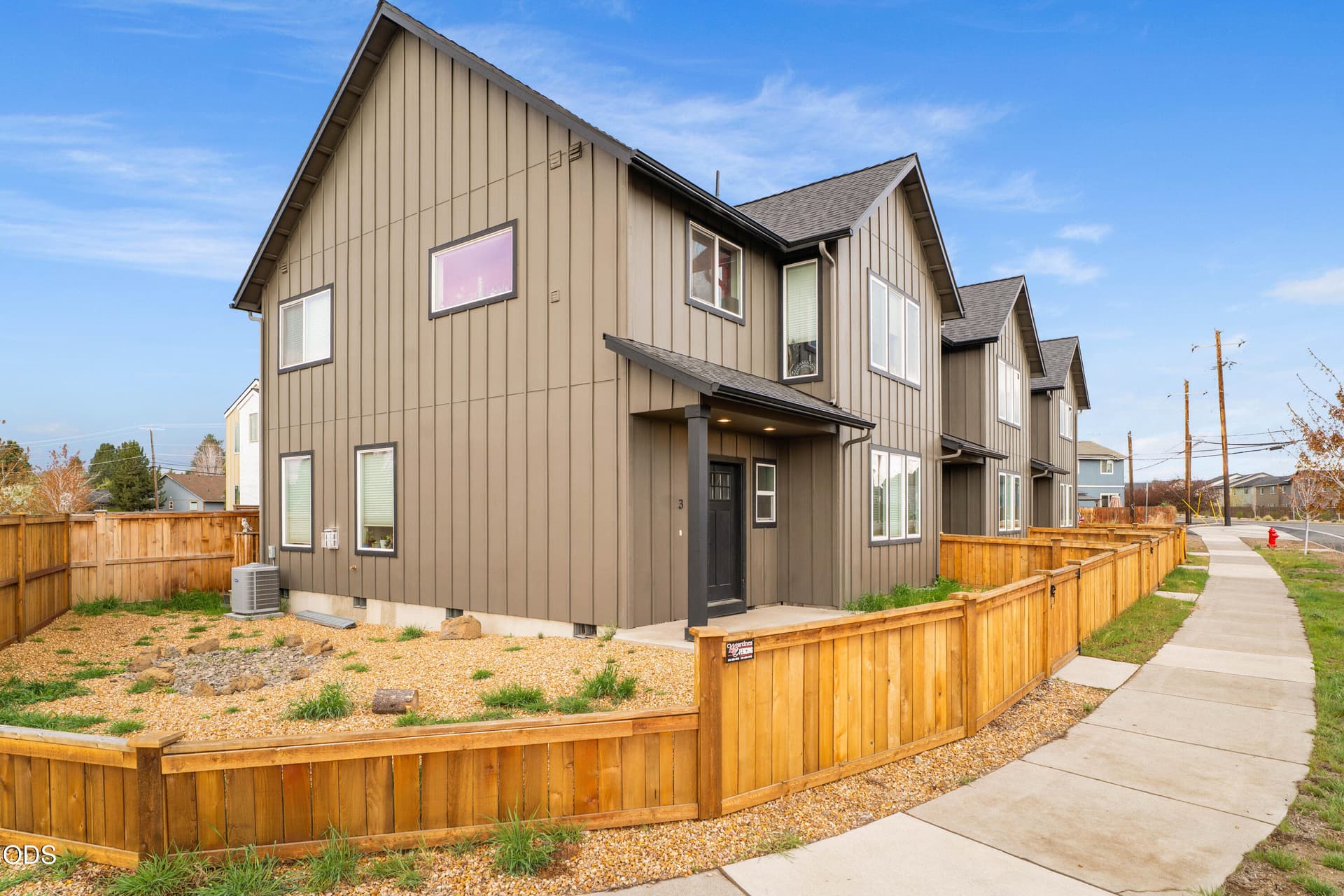 09-Exterior. Photo 5 of 37, 61379 Brosterhous Road, Bend, OR 97702