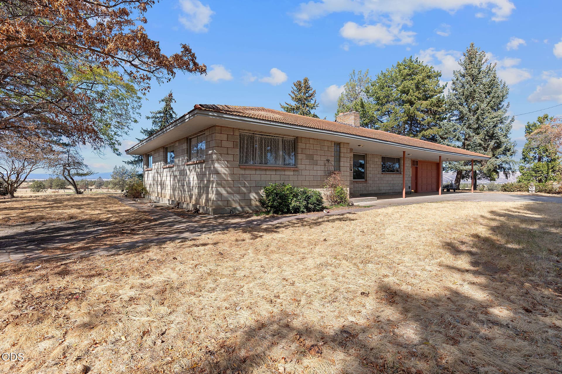 8T3A4947. Photo 5 of 30, 56120 Juniper Flat Road, Maupin, OR 97037