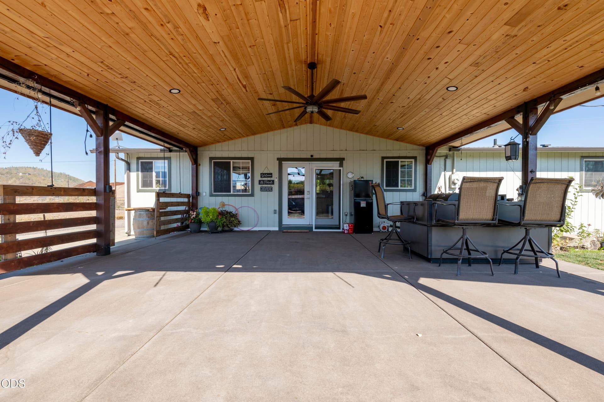 Back Patio. Photo 4 of 22, 4101 Merita Terrace, Central Point, OR 97502