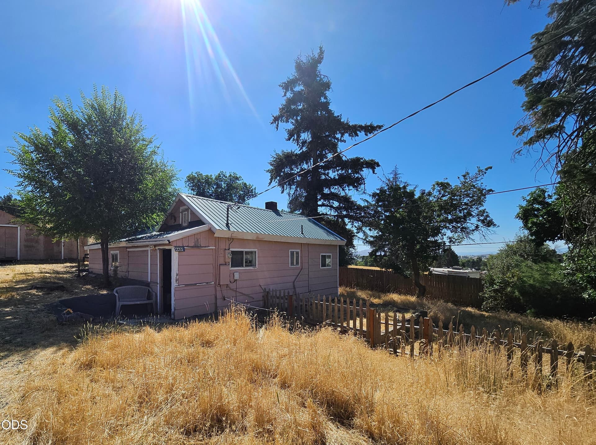 Side to enter kitchen. Photo 2 of 14, 4491 Stebbins Avenue, Klamath Falls, OR 97601