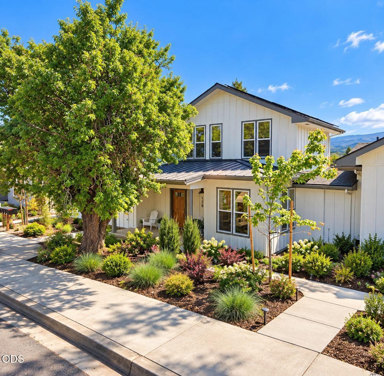 01_Adu Modern Farmhouse with Lush Landsc. Photo 1 of 12, 158 N Mountain Avenue, Ashland, OR 97520