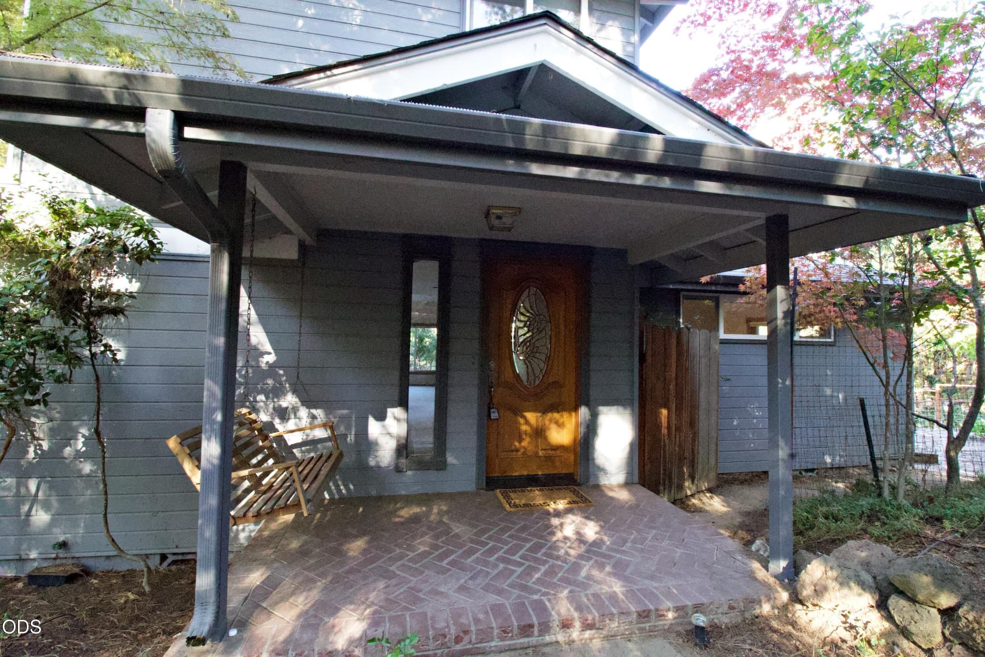 front door. Photo 2 of 27, 806 S Mountain Avenue, Ashland, OR 97520