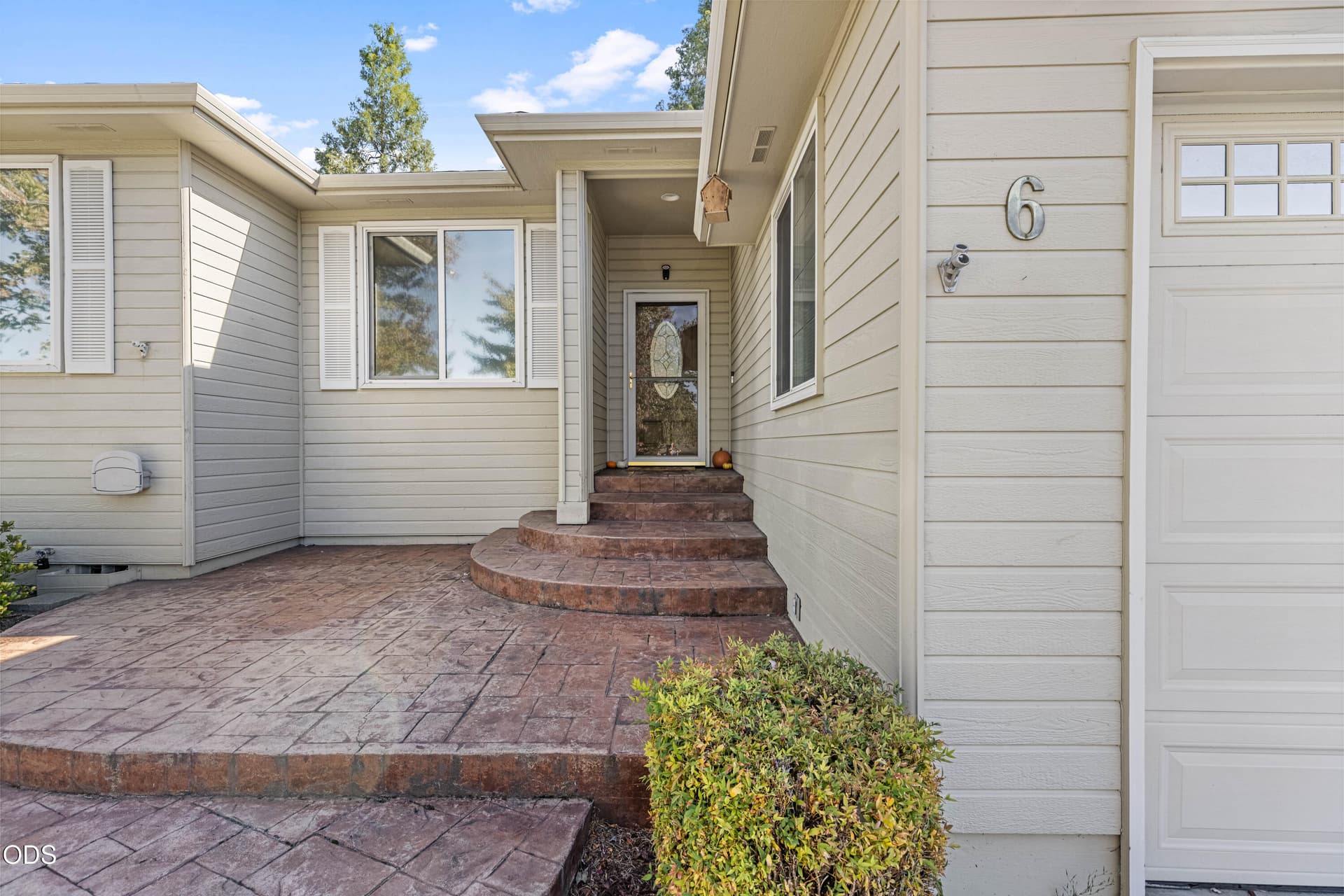 EP1A0053. Photo 4 of 33, 2398 Springbrook Road Unit 6, Medford, OR 97504