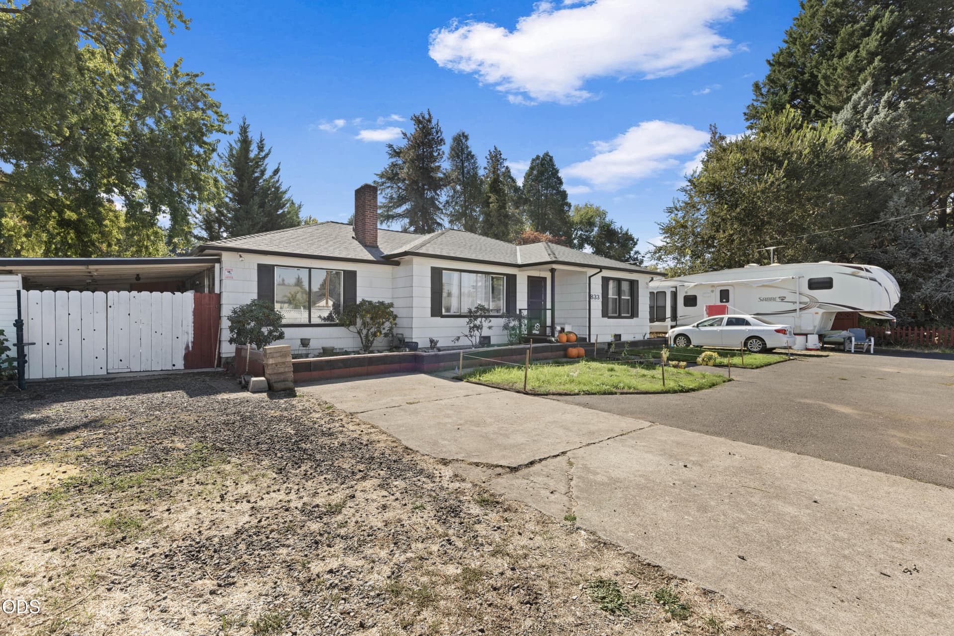 EP1A9563. Photo 4 of 36, 833 Beall Lane, Medford, OR 97502