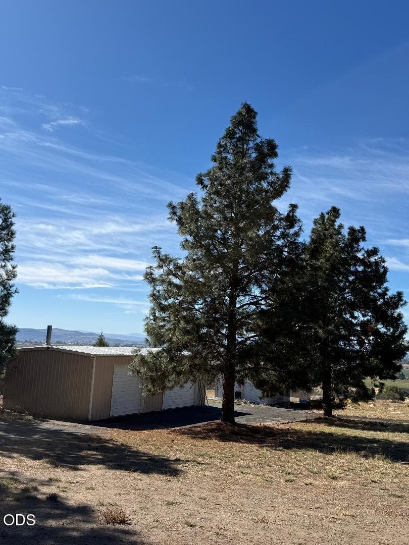 14. Photo 3 of 21, 4214 Jana Drive, Klamath Falls, OR 97603
