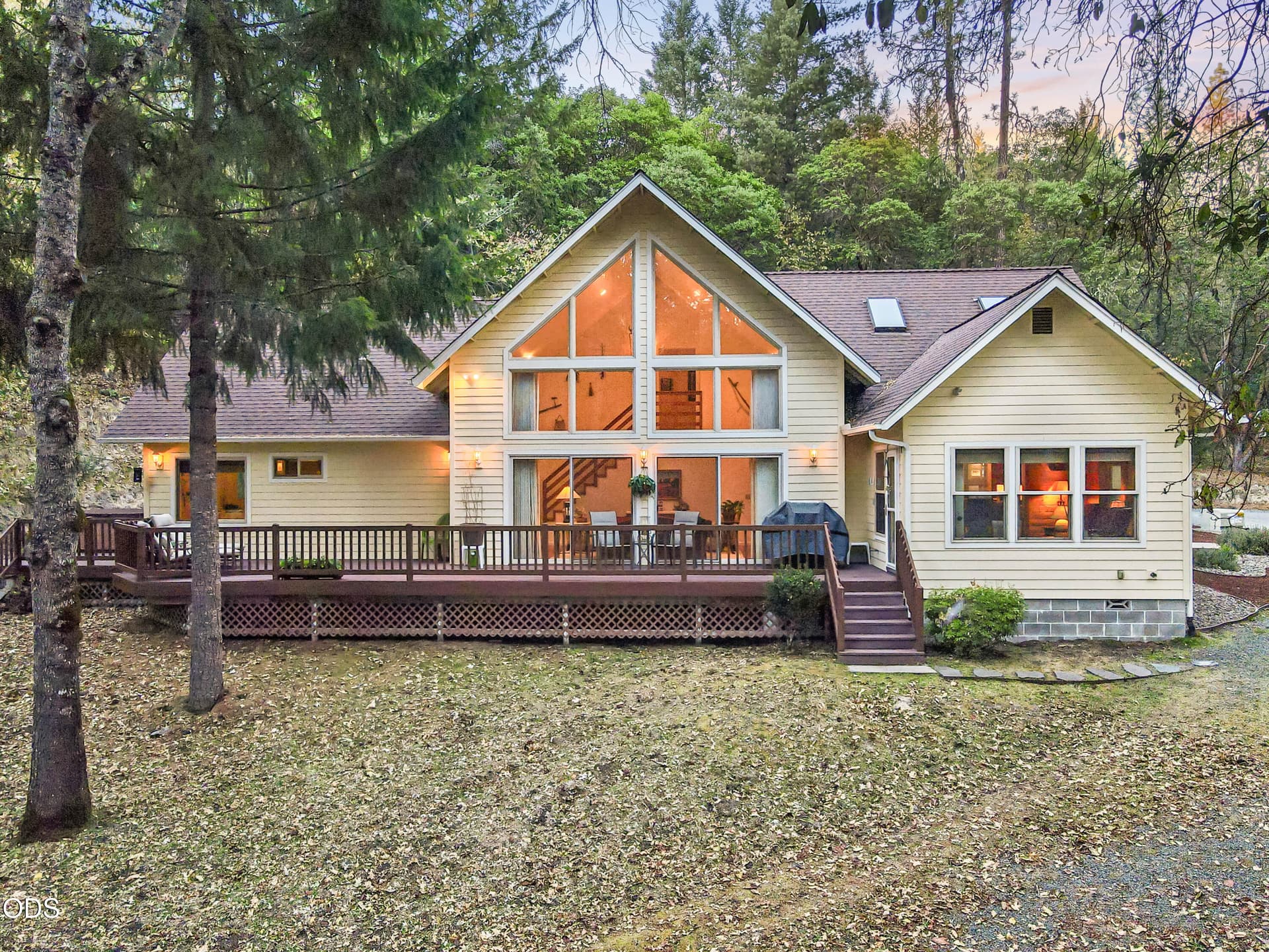 DJI_0708. Photo 1 of 50, 780 Pinecrest Drive, Grants Pass, OR 97526