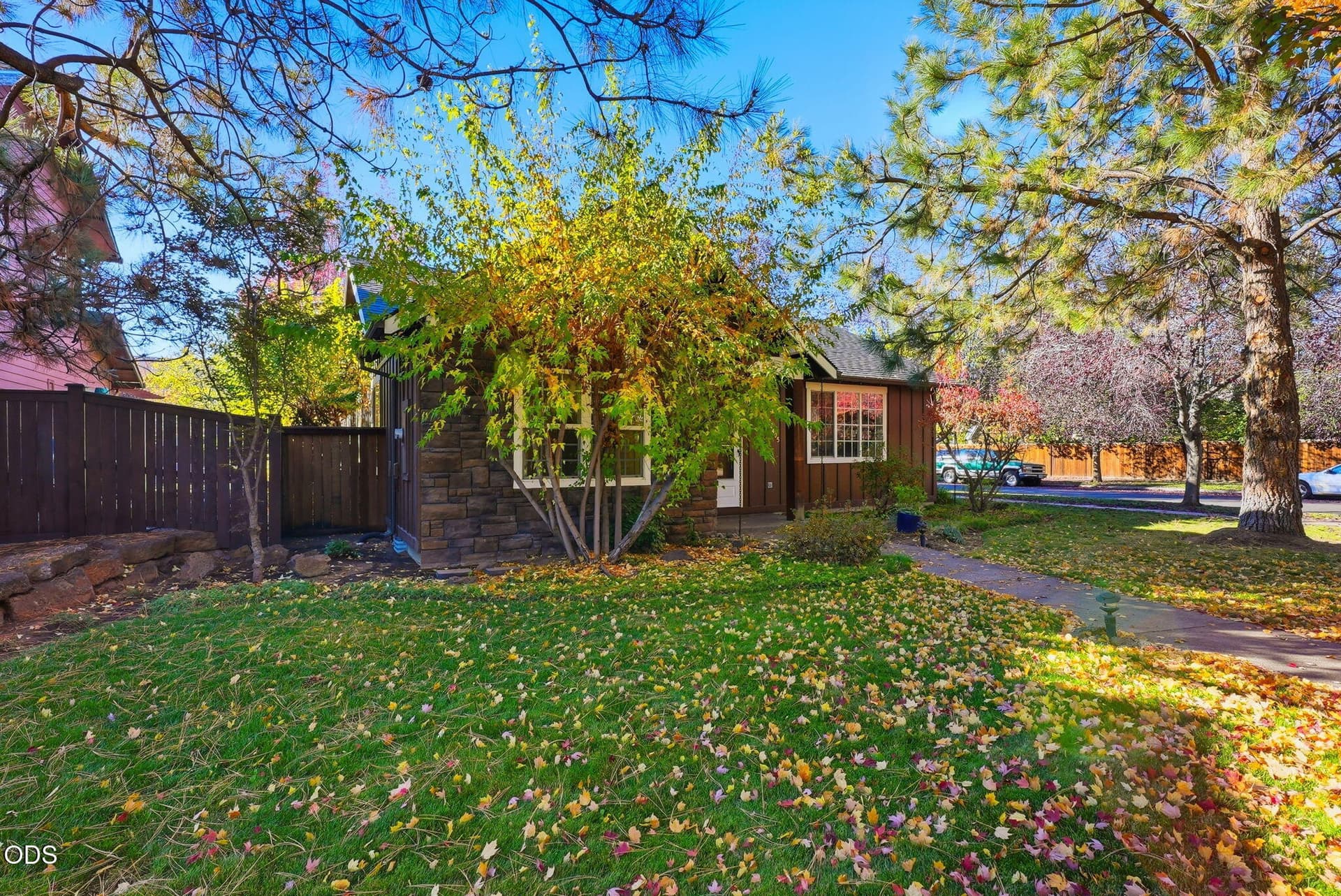 1-web-or-mls-Riley-Visuals-1. Photo 2 of 44, 20405 Aberdeen Drive, Bend, OR 97702