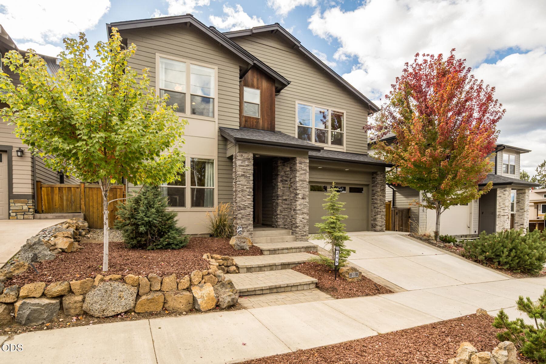 JH5_1304. Photo 1 of 56, 215 SW Cleveland Avenue, Bend, OR 97702