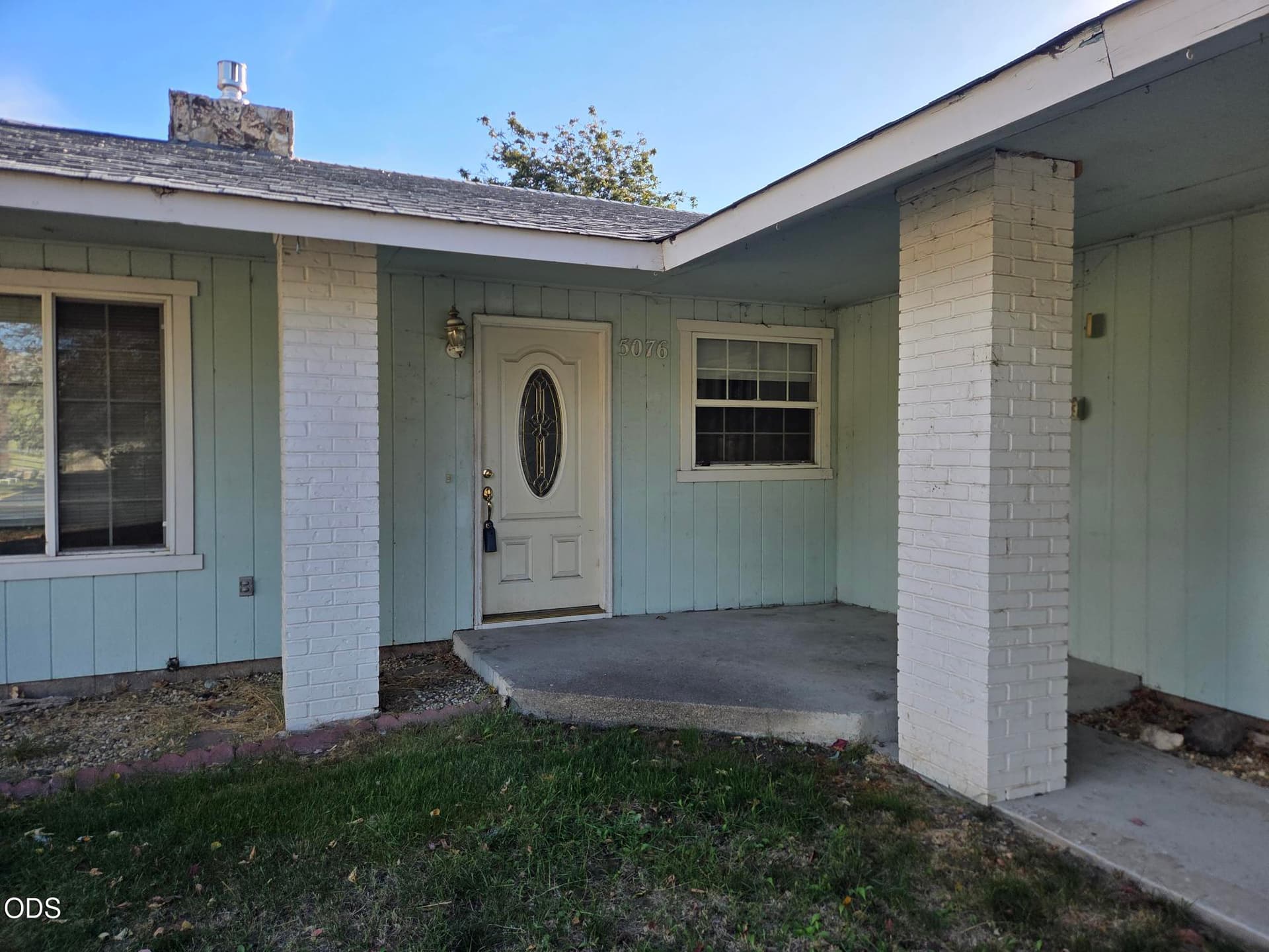 Exterior Entry. Photo 3 of 19, 5076 Southview Drive, Klamath Falls, OR 97603