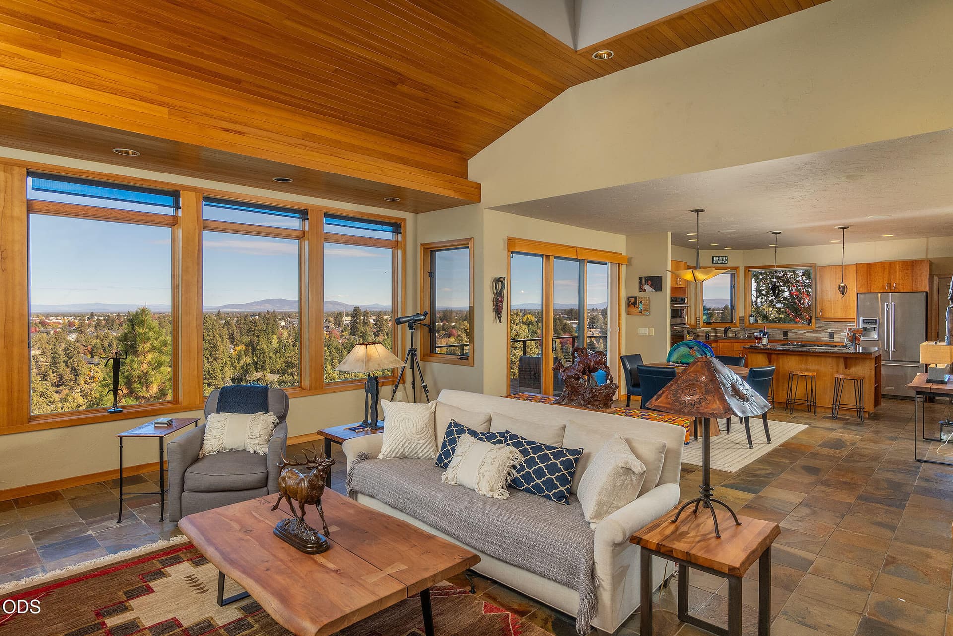 Great Room. Photo 4 of 27, 885 NW Chelsea Loop, Bend, OR 97703