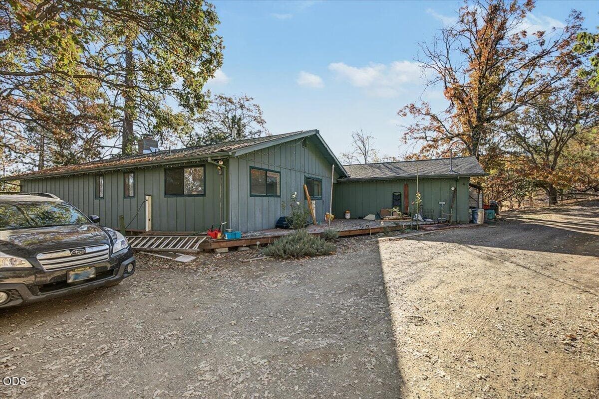 17-17. Photo 1 of 65, 1311 Neil Creek Road, Ashland, OR 97520