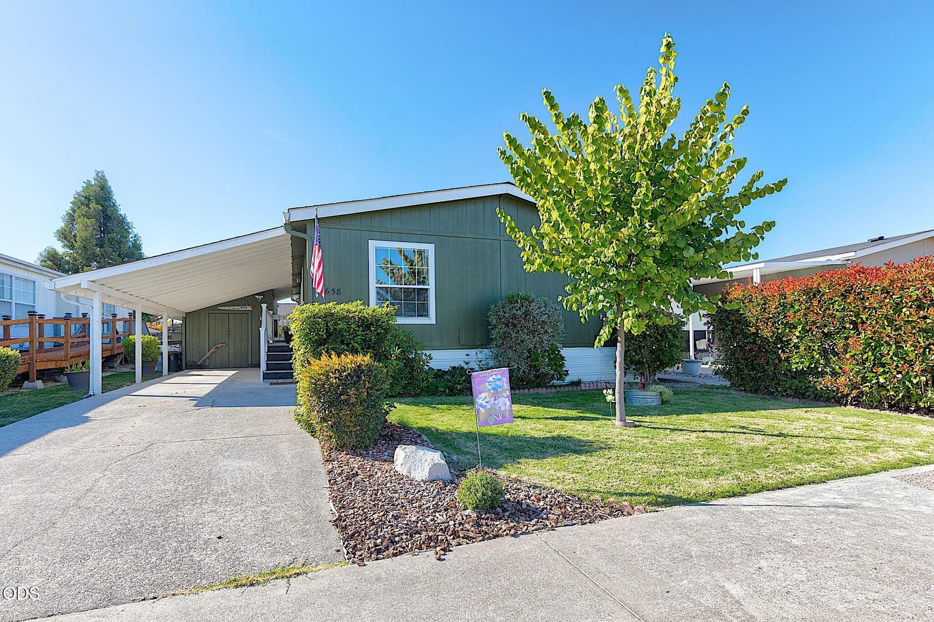 4-web-or-mls-1658-darin-dr. Photo 4 of 41, 1658 Darin Drive, Grants Pass, OR 97527
