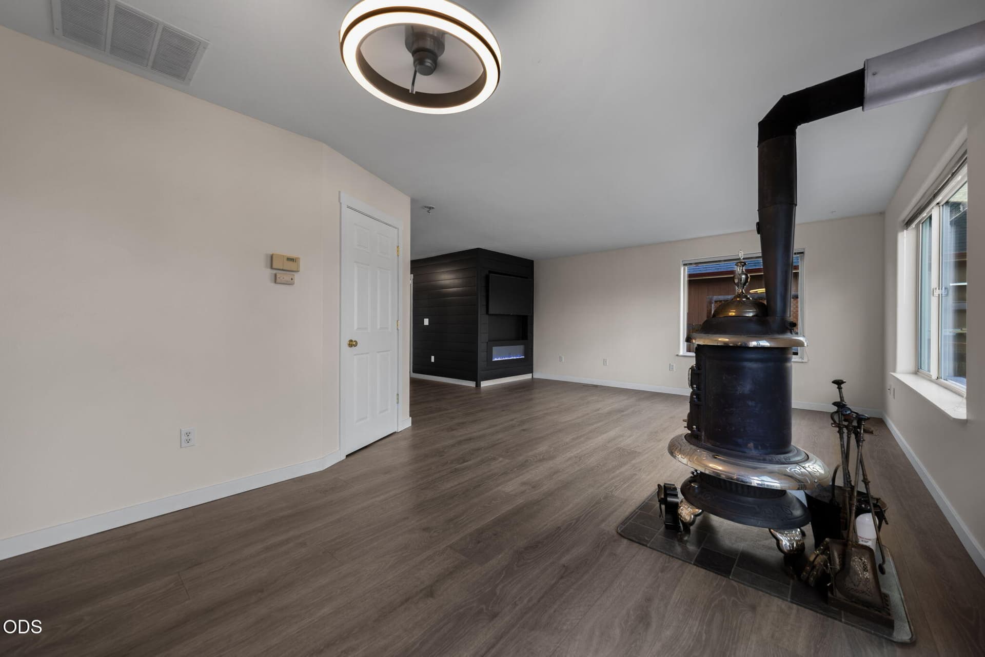 2-web-or-mls-_E0A8454. Photo 5 of 45, 1770 SW 22nd Court, Redmond, OR 97756